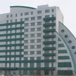Фасад делового центра Парус